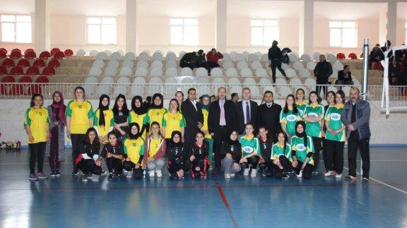 Liseli Kızlar Voleybol Turnuvası Başladı.